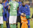 Imaginile cu Murtaza, un băiețel afgan de 6 ani, cu un tricou improvizat dintr-o pungă, imitând echipamentul Argentinei cu numele și numărul lui Messi au făcut înconjurul lumii. Marți, visul puștiului s-a îndeplinit. L-a întâlnit pe starul argentinian și nu a vrut să se mai despartă de el (foto: Pep Morata, Mundo Deportivo)