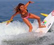 FOTO Secretul din Hawai » Alana Blanchard se dă bine cu placa: a învățat surf de la tatăl ei