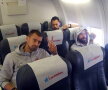 Tamaș și Enache au făcut echipă în avion până au ajuns în Turcia // Foto: steauafc.com