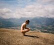 FOTO Își face singură fotografii nud pentru a atrage atenția asupra sărăciei
