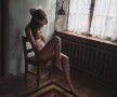 FOTO Își face singură fotografii nud pentru a atrage atenția asupra sărăciei