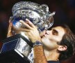 FOTO » CAMPION ABSOLUT! Roger Federer triumfă la Australian Open după un meci EPIC în fața lui Rafael Nadal! Elvețianul ajunge la 18 Grand Slam-uri