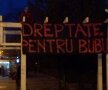 FOTO Dinamoviștii cer dreptate pentru suporterul ucis după derby » Bannerul afișat la locul faptei