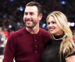 FOTO Ținut sub papuc! Are cea mai fierbinte iubită, dar nu e suficient: ”Sex interzis înaintea meciurilor!”