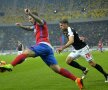 VIDEO + FOTO Reghe îl provoacă pe Gigi să-l demită! Dinamo calcă în picioare o Steaua fără mândrie, în al treilea derby consecutiv, și e în finala Cupei Ligii, după 7-2 la general