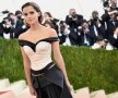 FOTO În sfârșit, dezbrăcată! Emma Watson a pozat în premieră topless
