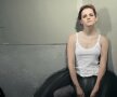 FOTO În sfârșit, dezbrăcată! Emma Watson a pozat în premieră topless