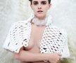 FOTO În sfârșit, dezbrăcată! Emma Watson a pozat în premieră topless