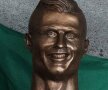 FOTO You had one job :) Noua statuie a lui Ronaldo a cucerit internetul » Cele mai tari 5 glume