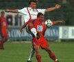 GALERIE FOTO Fără cola, dar cu noroi, torțe sau Hîldan și Adi Ilie pe teren! 50 de imagini care arată ce era cu adevărat un derby în România
