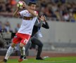 Cosmin Contra a fost extrem de agitat pe margine, pe timpul meciului. Foto: Raed Krishan/Gazeta Sporturilor