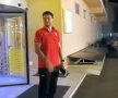 FOTO Surpriza pregătită lui Săpunaru! Fanii Rapidului l-au scos din hotel și i-au transmis un mesaj special înaintea meciului cu FCSB