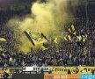 FOTO "Războiul" Steaua - Petrolul s-a dus și în Olanda! Fanii "găzarilor" au fost la un derby local și au afișat mai multe mesaje