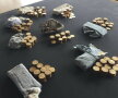 Comoara din pianină. Sute de monede de aur găsite sub clapele unei pianine
