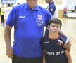 Ș
tafetă între generații, Laurențiu Roșu și nepotul său Tudor, care face și el handbal la Steaua