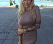 FOTO Zeița deșertului » Zhara Nilsson face spectacol printre dunele din Australia