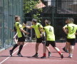 GALERIE FOTO Arbitri la cuțite :D De ce l-a tras de barbă Crăciunescu pe Tudor la cel mai cunoscut meci de fotbal între profesori și elevi