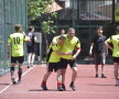 GALERIE FOTO Arbitri la cuțite :D De ce l-a tras de barbă Crăciunescu pe Tudor la cel mai cunoscut meci de fotbal între profesori și elevi