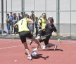 GALERIE FOTO Arbitri la cuțite :D De ce l-a tras de barbă Crăciunescu pe Tudor la cel mai cunoscut meci de fotbal între profesori și elevi