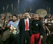 GALERIE FOTO Imagini din arhiva GSP de la ultimul titlu al lui Dinamo! "Spartanii" lui Borcea au sărbătorit acasă după o înfrângere cu Urziceni » Doar 5 echipe mai sunt în Liga 1 de atunci