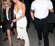 FOTO I-a cedat rochia! Nicole, surprinsă într-o ipostază indecentă pe covorul roșu