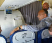 FOTO EXCLUSIV Imagini din avionul Generației de Aur spre finala Ligii