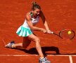 VIDEO + FOTO // OstapenKO! DEZASTRU în finala de la Roland Garros » Simona a avut 3 șanse de 4-0 în setul 2, dar s-a prăbușit și a pierdut în 3 seturi! Letona se impune cu un potop de lovituri câștigătoare