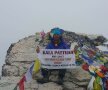 GALERIE FOTO » Două săptămâni în Nepal » Cum s-a pregătit prima echipă românească înscrisă în proiectul “Seven Summits” pentru asaltul celor mai înalţi munţi din lume pe culmile din Himalaya