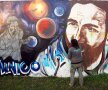 Artistul Urteaga lucrează la o pictură murală a lui Lionel Messi, în Rosario, locul natal al superstarului Barcelonei, foto: reuters