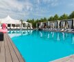 PISCINA BLUEBERRY - AMBASAD'OR OTOPENI