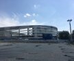 EXCLUSIV VIDEO + FOTO Noi imagini de la unul dintre stadioanele care se construiesc în România! Se pun la punct ultimele detalii la exterior 
