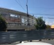 EXCLUSIV VIDEO + FOTO Noi imagini de la unul dintre stadioanele care se construiesc în România! Se pun la punct ultimele detalii la exterior 