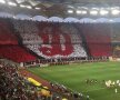 GALERIE FOTO Dinamo - Athletic Bilbao » Spectacol pe Arena Naţională: supercoregrafie făcută de "câini" + torţe, petarde şi mesaj dur la adresa UEFA