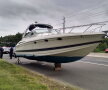 FOTO Misterul bărcii de 12 metri abandonate pe o autostradă din SUA