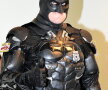 FOTO Un hoț a fost arestat chiar de... Batman!