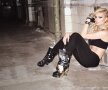 GALERIE FOTO HOT cu Lora » Artista își lansează piesa "Lume" în colaborare cu Sergiu Ferat, o satiră la adresa societății