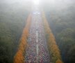 Maratonul fericirii. Peste 60.000 de oameni s-au adunat la cursa de la Berlin într-un peisaj de poveste (foto: reuters)