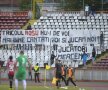 

PUȚINI, DAR BUNI! Doar 500 de dinamoviști au asistat la eșecul cu Chiajna, 2-3. Fanii le-au propus jucătorilor lui Miriuță: "Cântați voi și jucăm noi!". foto: Raed Krishan (GSP)