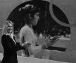 IMAGINE DE COLECȚIE. Nadia Comăneci la 14 ani și 55, dându-și cu magneziu pe palme la Montreal (foto: Florin Taloș - paginiromanesti.ca)