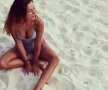 FOTO Cea mai sexy fată cu placa » Joana e răvășitoare pe apă: imagini super fierbinți!