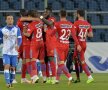 VIDEO+FOTO » FCSB se impune spectaculos cu CSU Craiova, 5-2, și devine lider în Liga 1!