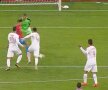 FCSB - HAPOEL BEER SHEVA // VIDEO + FOTO Gafă de amatori! Florinel Coman a marcat după ce fundașii adverși s-au făcut de râs