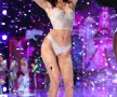 GALERIE FOTO Parada frumuseţii în China. Îngeraşii Victoria's Secret au făcut un show de zile mari!