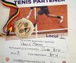 VIDEO+FOTO Au dat fotbalul pe tenis » Maftei și Daniel Niculae s-au confruntat în finala unui turneu de tenis