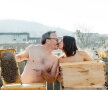 GALERIE FOTO Apicultorii au calendar nud pentru 2018. Fotografiile sunt senzaționale!