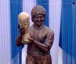 VIDEO + FOTO Încă un EPIC FAIL, după Ronaldo! Șoc pentru Maradona când și-a dezvelit statuia de peste 3 metri: "E Hodgson" :D