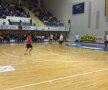 FOTO Foști și actuali fotbaliști s-au duelat într-o competiție! Echipa lui Tibi Ghioane și Romeo Surdu a câștigat a 13-a ediție a Turneului Vedetelor