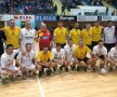 FOTO Foști și actuali fotbaliști s-au duelat într-o competiție! Echipa lui Tibi Ghioane și Romeo Surdu a câștigat a 13-a ediție a Turneului Vedetelor