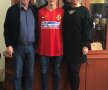FOTO Doi jucători au semnat azi cu FCSB » Iată pozele de la prezentarea oficială!