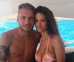 FOTO Poker celebrat în Maldive » Spaima FCSB-ului a plecat în vacanță: imagini HOT alături de soția lui